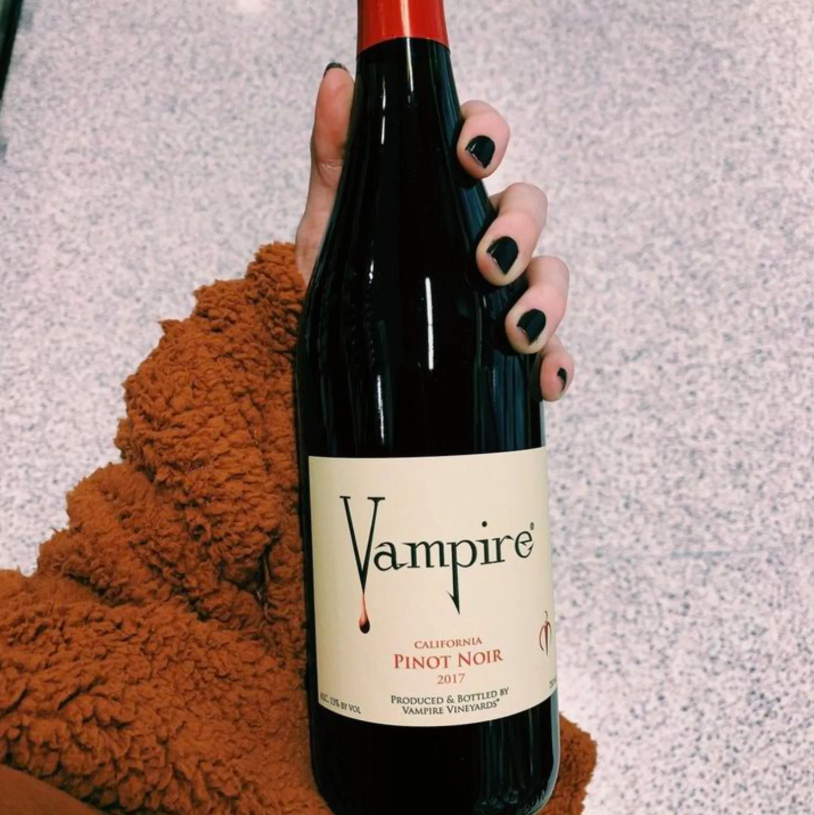 VAMPIRE® CHILLS & THRILLS WINE CLUB