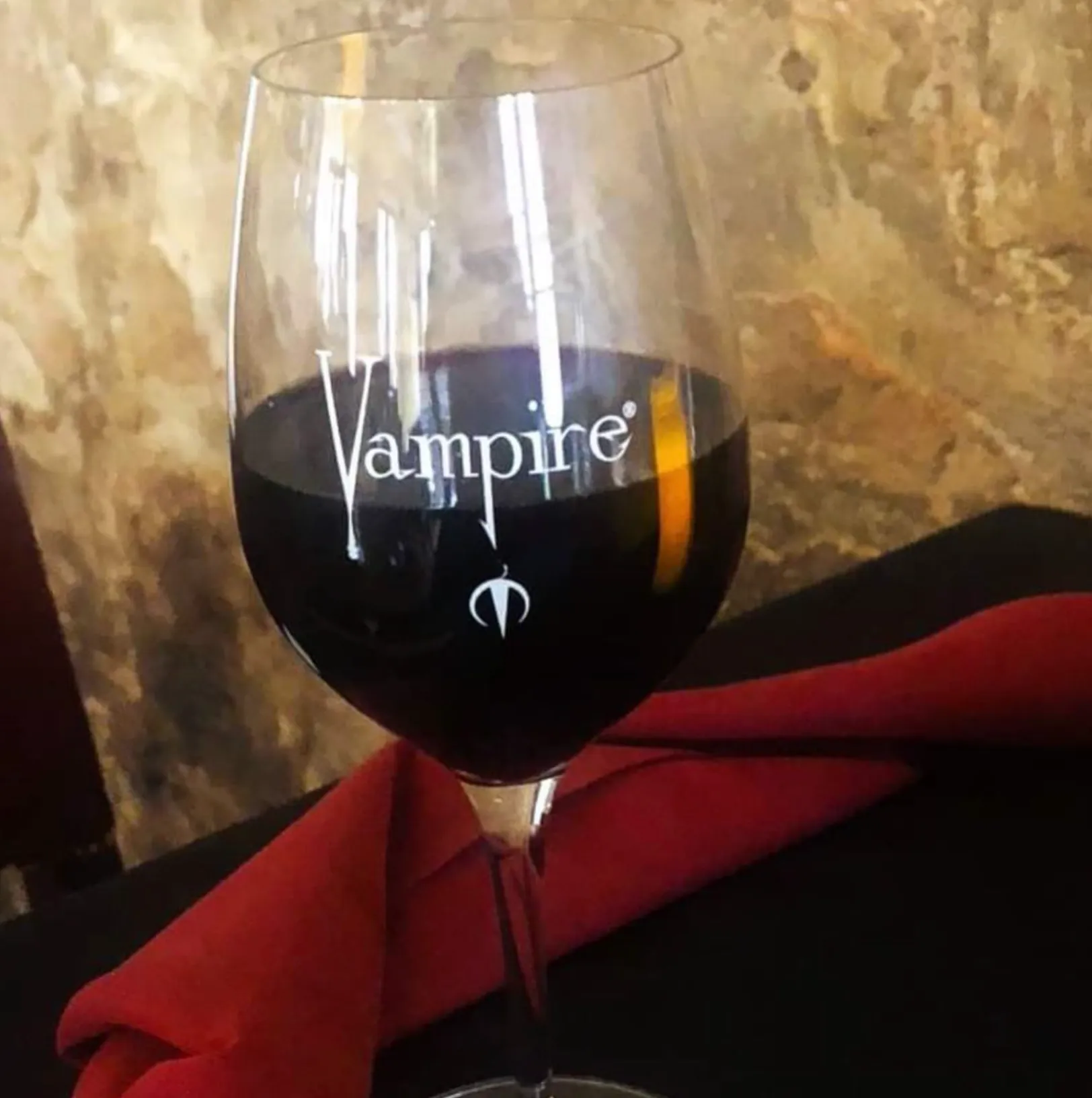 VAMPIRE® RED CLUB